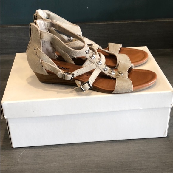 Minnetonka suede sandals - Picture 2 of 7